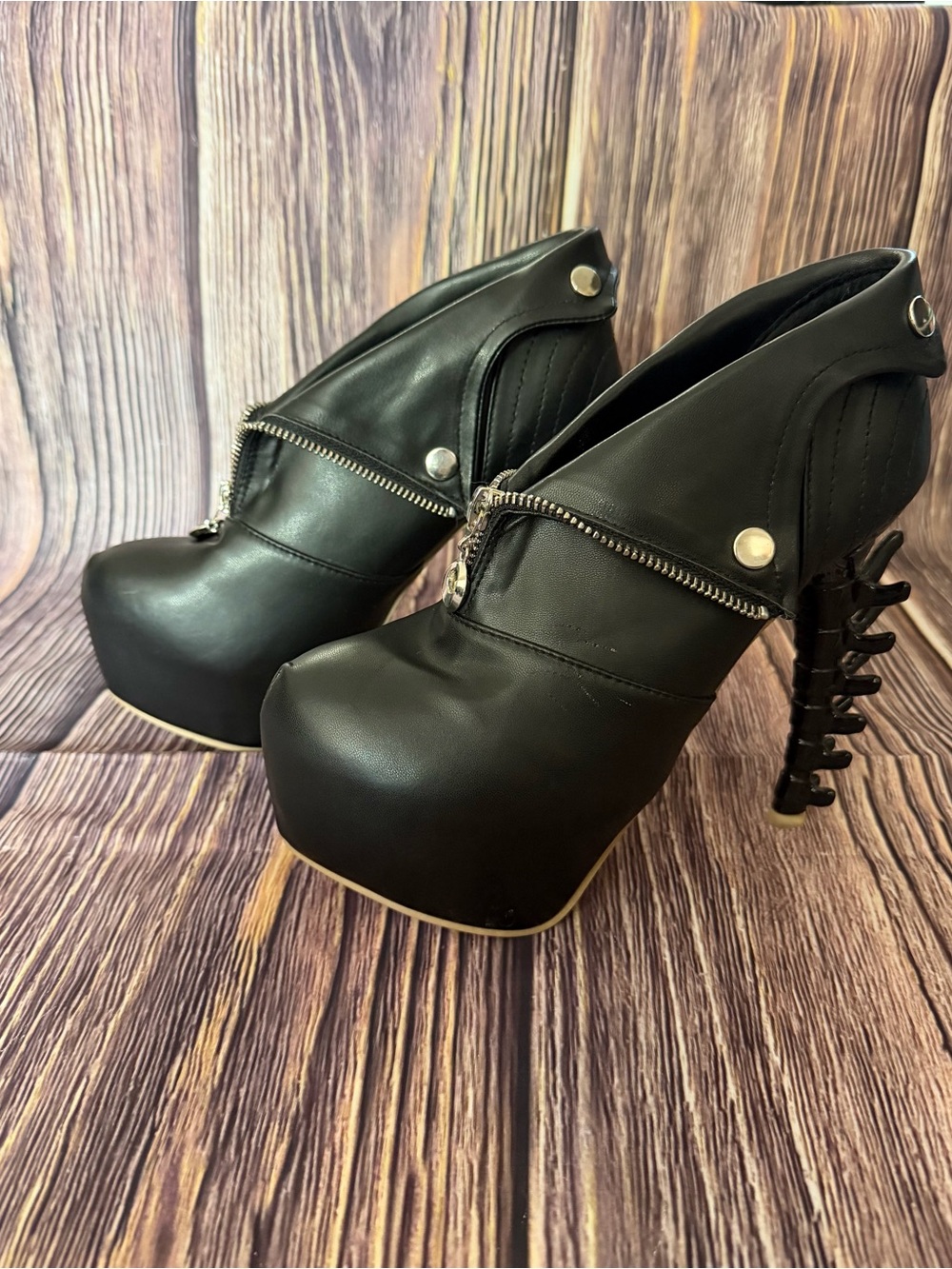 Show Story Platform Ankle Booties With Skeletal Spine Shaped Heel Size 8.5
